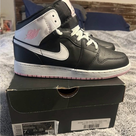 Nike Shoes - Nike Air Jordan 1 Mid Black/Artic Pink